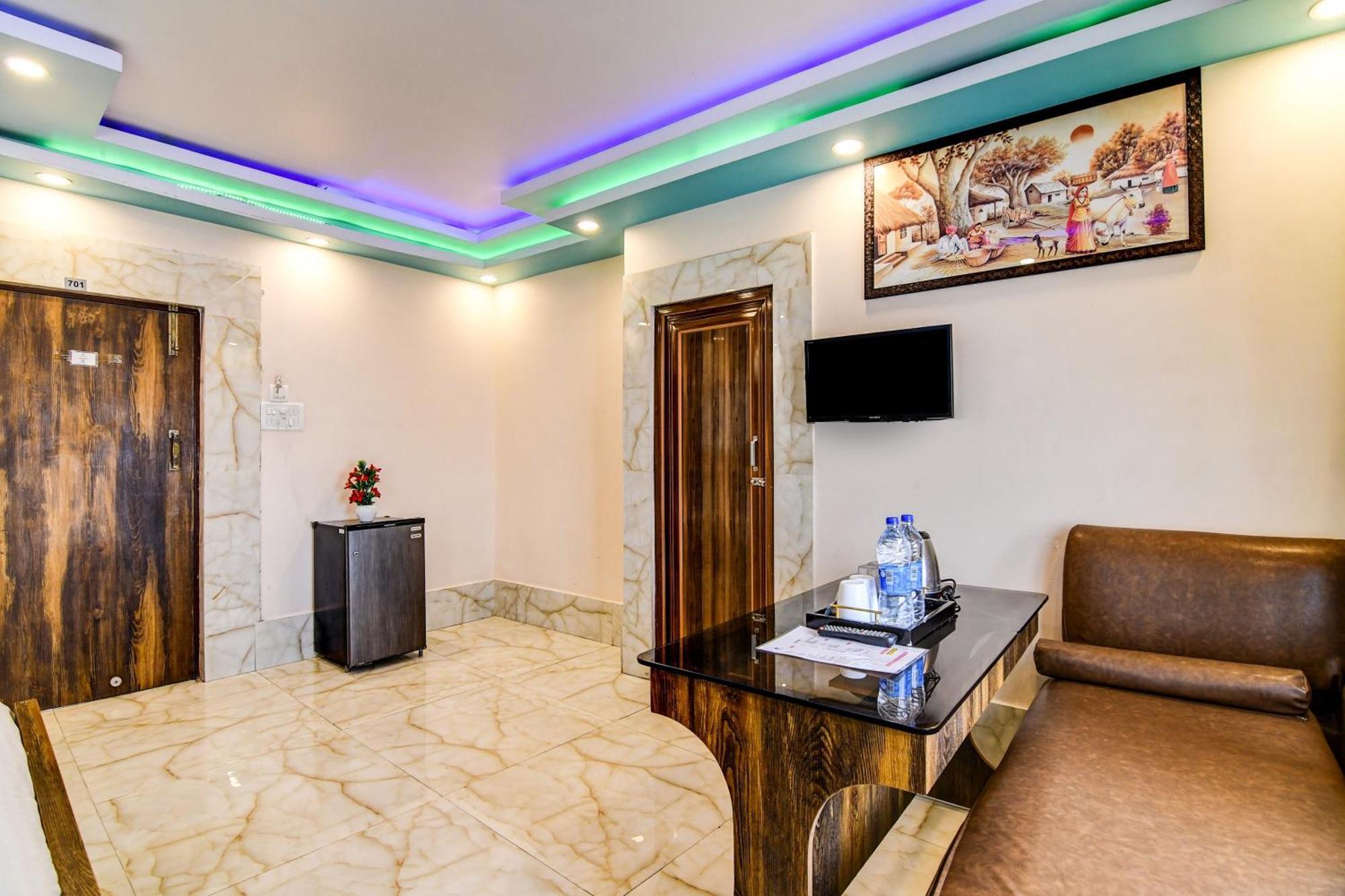 Super Collection O Raj Guest House Near Kolkata Airport Gauripur  エクステリア 写真