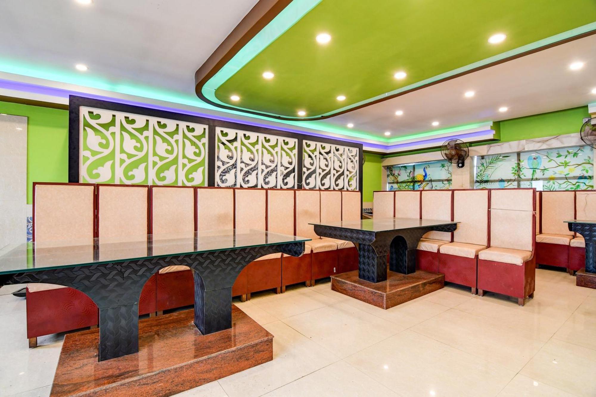 Super Collection O Raj Guest House Near Kolkata Airport Gauripur  エクステリア 写真