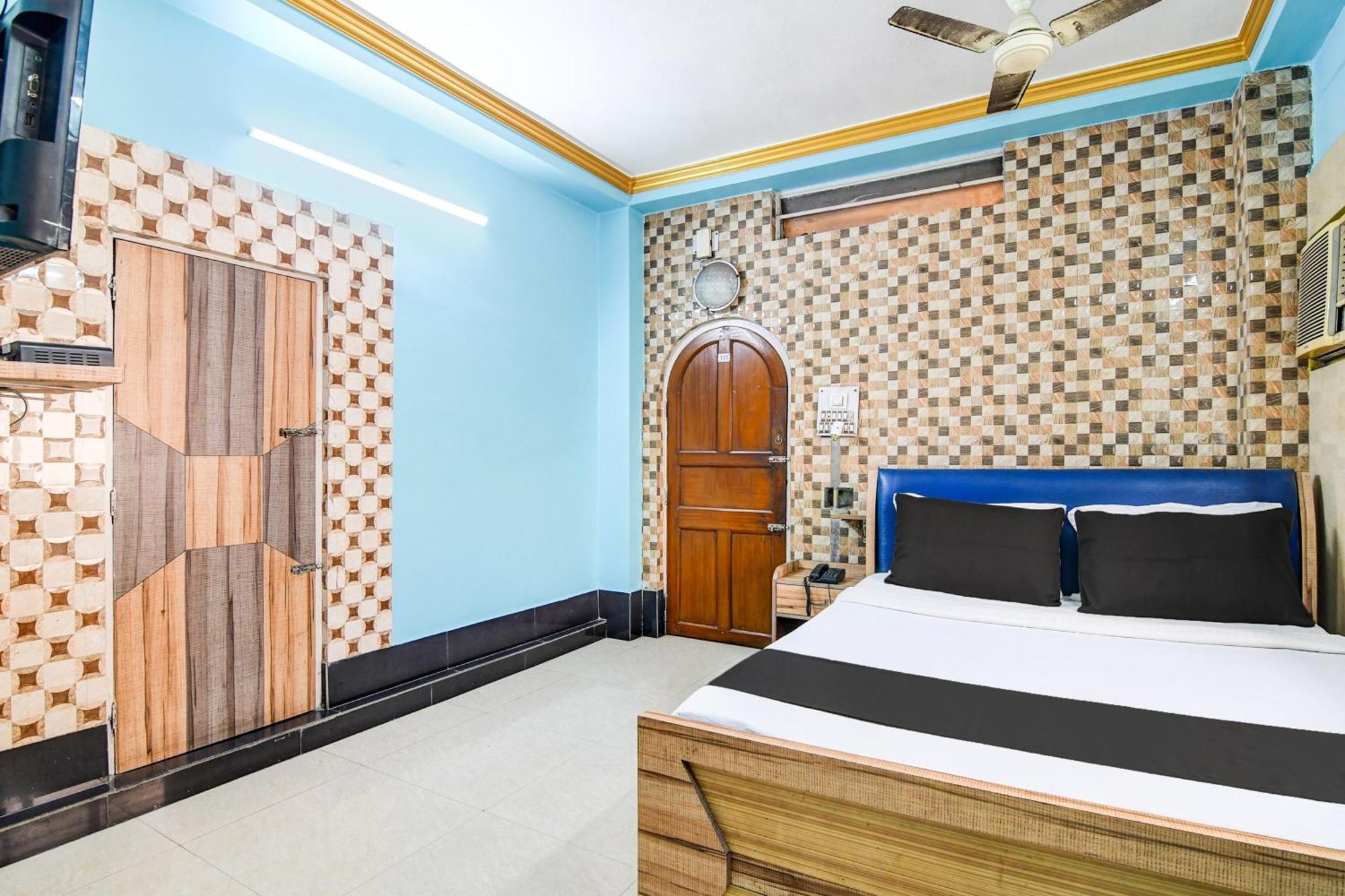 Super Collection O Raj Guest House Near Kolkata Airport Gauripur  エクステリア 写真